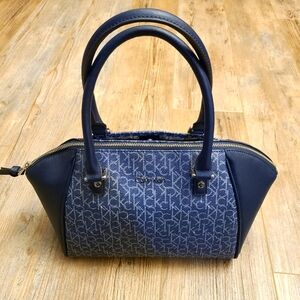 Calvin Klein 2-Way Signature Dome Satchel Women’s NWOT